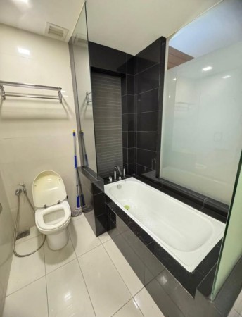 Condo Room for Rent at Kampus West City