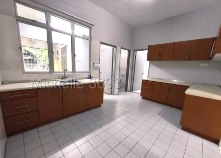 Terrace House For Rent at Kota Kemuning