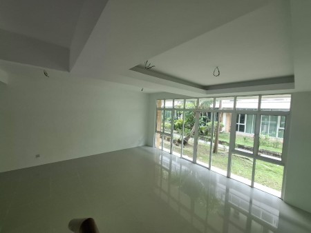 Townhouse For Sale at Richmont Residences