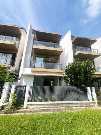 Terrace House For Sale at Laman Glenmarie