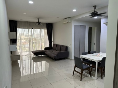 Condo For Rent at The Rainz