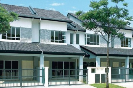Terrace House For Rent at Bandar Nusa Rhu