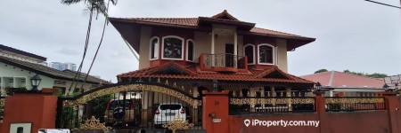 Bungalow House For Sale at Section 11