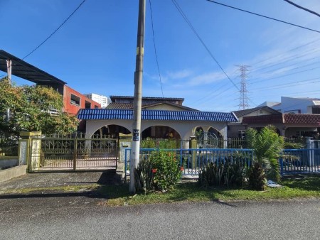 Bungalow House For Sale at Pusat Komersial @ Jalan Kuching