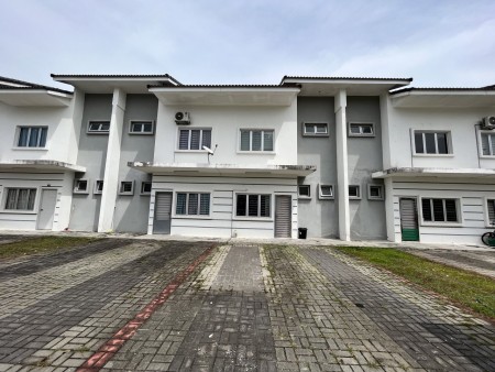 Terrace House For Rent at Bandar Ainsdale