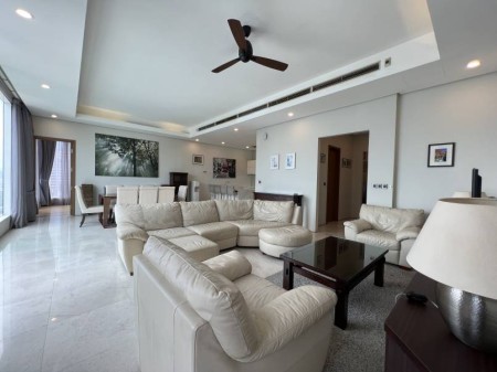 Condo For Rent at Vipod Residences