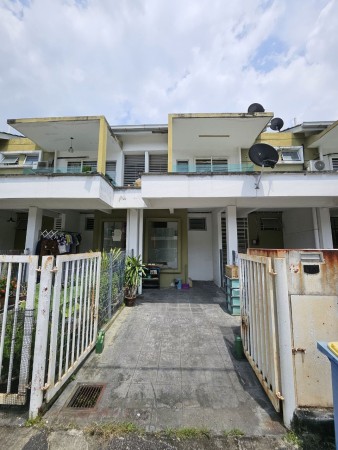Townhouse For Rent at Pearl Villa