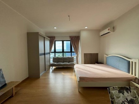 Condo Room for Rent at Marina Bay