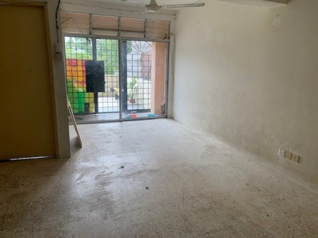 Shop Apartment For Rent at Taman Putra Perdana