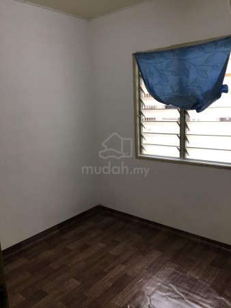 Apartment Room for Rent at Taman Kheng Tian