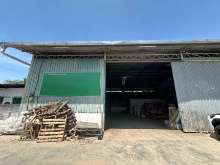 Semi-D Warehouse For Rent at Muar