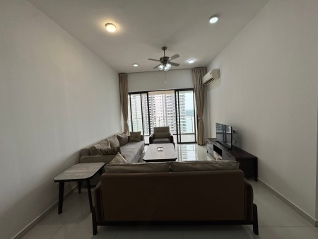 Condo Room for Rent at The Peak Condo
