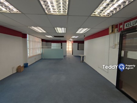 Shop Office For Rent at Dataran Dwitasik