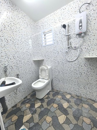 Terrace House For Rent at Taman Meru