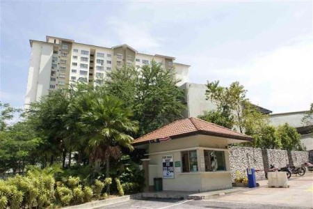 Condo For Rent at Green Avenue