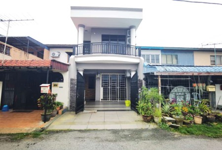 Terrace House For Sale at Taman Serdang Jaya
