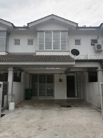 Terrace House For Sale at Taman Pakatan Jaya