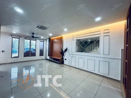 Terrace House For Sale at Setia Utama 2