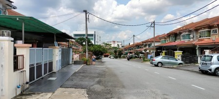 Terrace House For Rent at Taman Bukit Serdang