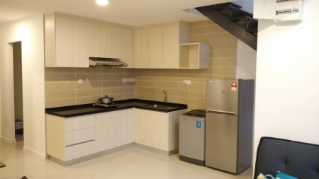 Condo For Rent at D'Latour