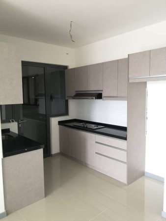 Condo For Rent at United Point