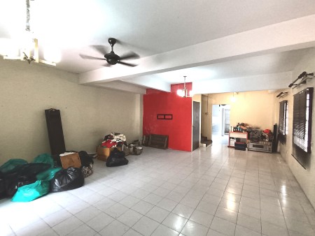Terrace House For Sale at Section 3