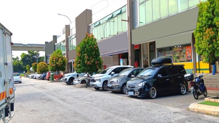 Shop For Rent at Taman Perindustrian Kinrara