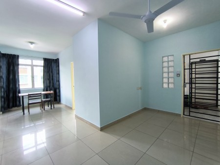 Apartment For Rent at Cyber City Apartment