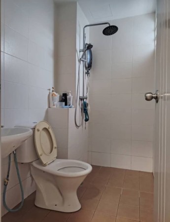 Condo Room for Rent at Desa Kudalari