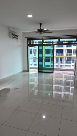 Condo For Rent at Parc Regency