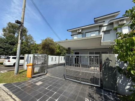 Terrace House For Sale at Forest Heights