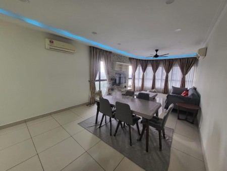 Condo For Rent at Maisson