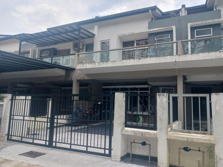 Terrace House For Sale at Camellia Residence
