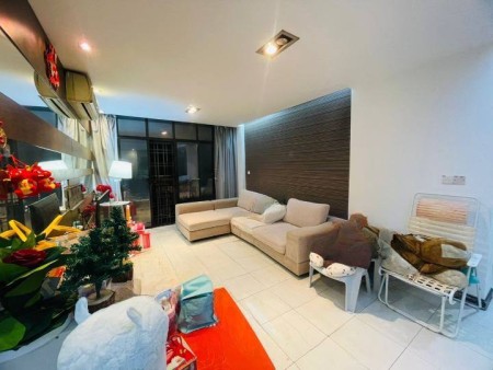 Condo For Rent at Diamond Residences