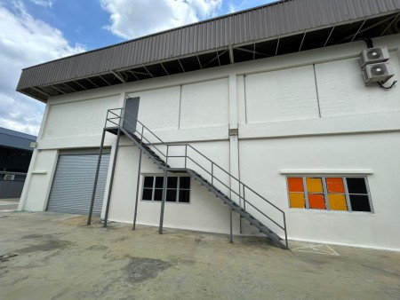 Detached Factory For Rent at Taman Perindustrian Kinrara