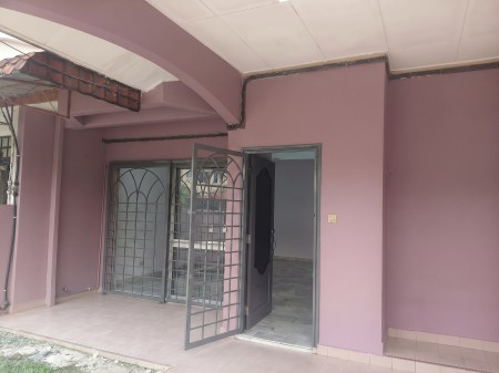 Terrace House For Rent at USJ 13