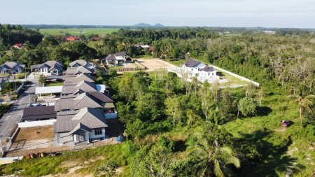 Bungalow Land For Sale at Melor