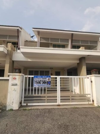 Terrace House For Rent at Station 18