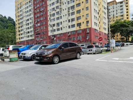 Apartment For Sale at Jelutong Apartment @ Selayang Heights