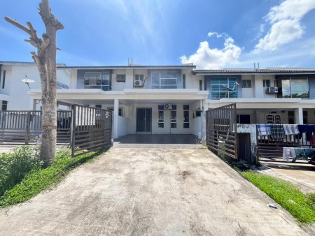 Terrace House For Sale at Bangi Avenue