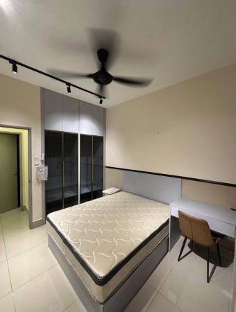 Condo For Rent at The Golden Triangle