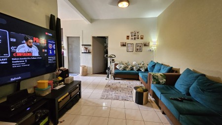 Apartment For Sale at Beverly Hills Plaza