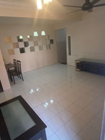 Apartment For Sale at Pangsapuri Sri Puteri