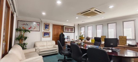 Office For Sale at Diamond Square