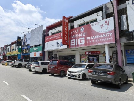 Shop Office For Sale at Triang