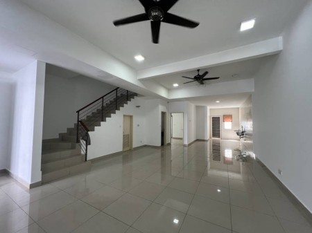 Terrace House For Sale at Kinrara Residence