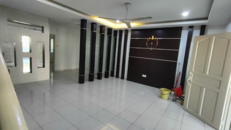 Terrace House For Sale at Taman Oakland