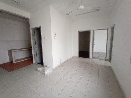 Apartment For Sale at Sri Ayu Apartment