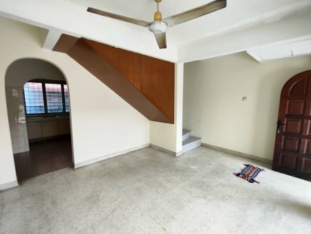 Terrace House For Sale at SS19