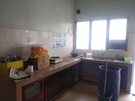 Terrace House For Rent at Kampung Pendamar